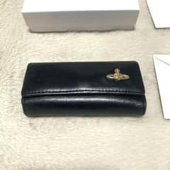 Vivienne Westwood オーブ レザー キーケース 箱付きのサムネイル