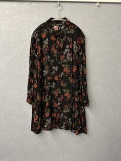 ZARA WOMAN フローラル長袖シャツのサムネイル