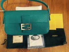 FENDI   セレリア （ローマレザー）美品 人気色  値下げ 土日しました。のサムネイル