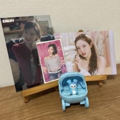 TWICE ナヨン フォトカード ミニフィギュア セットのサムネイル