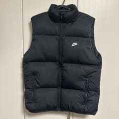 Nike ダウンベスト M ブラック美品 Nike ブラック ダウンベスト M - メルカリ