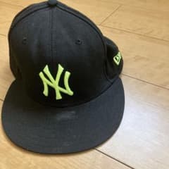 NEW ERA ニューヨークヤンキース キャップ ブラック×ネオングリーンのサムネイル