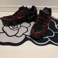 NIKE SHOX スニーカーのサムネイル