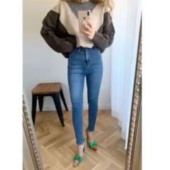 【Risaさん専用。Amie ハイウエストスキニーデニム ブルー 股下60cm】のサムネイル