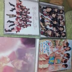 AKB48のCD4枚のサムネイル