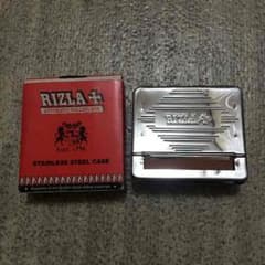 タバコ巻き機？オマケ付き♪のサムネイル