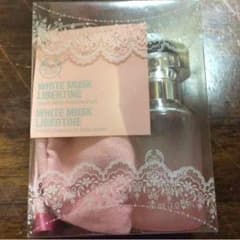 THE BODYSHOPホワイトムスク 香水のサムネイル