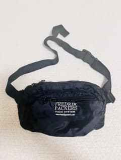 【FREDRIK PACKERS】 ボディバッグ ブラックのサムネイル