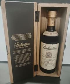 バランタイン30年 木箱付 43% 70cl 旧ラベル 未開栓 - メルカリ