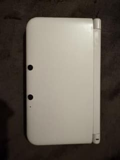 Nintendo 3DS LL ホワイト 本体のサムネイル