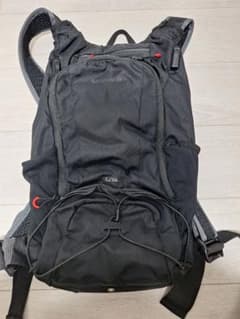 【新品未使用】シマノ U14 サイクリングバックパック ブラック&レッドのサムネイル