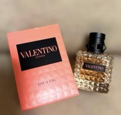 VALENTINO BORN IN ROMA 30ml ヴァレンティノ ドンナ - メルカリ