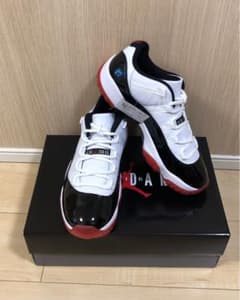 新品未使用 エア ジョーダン11  レトロ LOW ローのサムネイル
