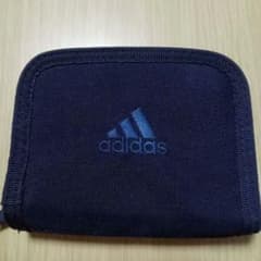 アディダス　adidas　財布のサムネイル