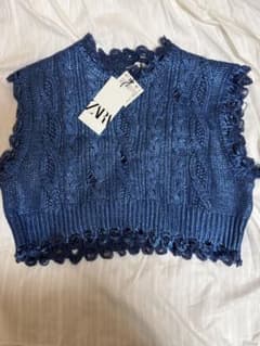 ZARA ニットベスト ブルーのサムネイル