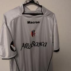 デ*ク様 【美品】Macron ボローニャFC 中田英寿 ユニフォーム 16番