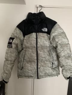 Supreme North Face  Nuptse 付属付きのサムネイル