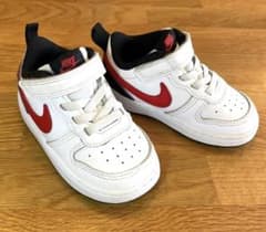 NIKE キッズシューズのサムネイル