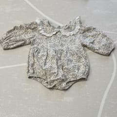 子ども服　花柄ロンパース　70サイズ　女の子のサムネイル
