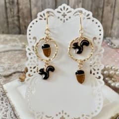 ☆❤️ どんぐり リス ピアス イヤリング ハンドメイド 260930 - メルカリ