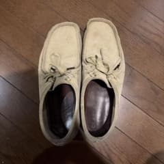 Clarks ワラビー ベージュ スエードのサムネイル