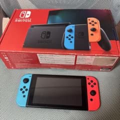 Nintendo Switch 本体　動作確認初期化済 付属品完備のサムネイル