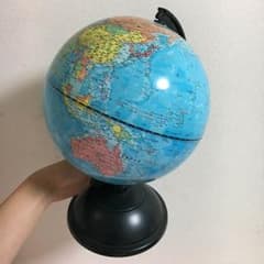 地球儀のサムネイル