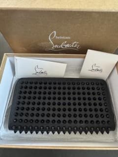 Christian Louboutin 長財布 スパイクのサムネイル