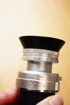 コニカ ヘキサノン 50mm F2.4 沈胴 L39 美品 フード・キャップ付属 コニカ ヘキサノン 50mm F2.4 沈胴 L39 美品 フード・キャップ付属