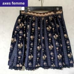【美品】axes femme 薔薇柄 裾レース 厚手スカートのサムネイル