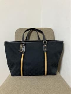 GUCCI グッチ　GGキャンバス　シェリーライン チャーム付（139260）のサムネイル