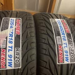 ケンダ　235/40/18 2021年製　新品　2本のサムネイル