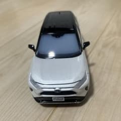 トヨタ RAV4 PHV 1/30スケールモデルのサムネイル