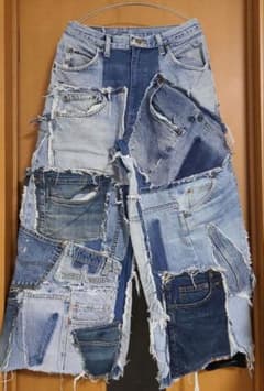 再構築リメイクデニム　パッチワークデザイン デニムパンツ　ワイドデニムパンツ古着のサムネイル