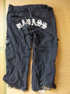BADASS  バダス   スノボウェアのサムネイル