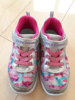 スニーカー　16cm　SKECHERSのサムネイル