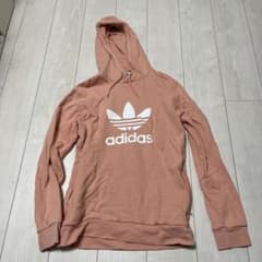 adidasパーカーのサムネイル