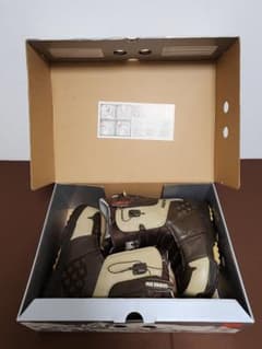 【美品】BURTON　スノボ　ブーツのサムネイル