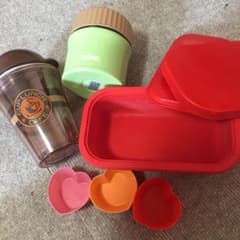 お弁当箱のセットのサムネイル