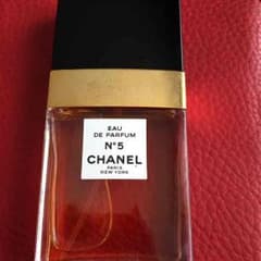 CHANEL香水のサムネイル