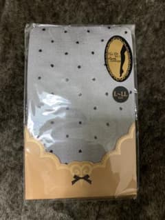 ドット柄のストッキングのサムネイル