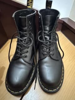 Dr. Martens 8ホール ブーツ ブラックのサムネイル