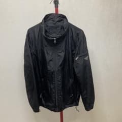 美品 PRADA ナイロンジャケット ブラックのサムネイル