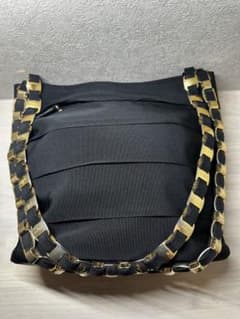 フェラガモ ヴァラチェーン ショルダーバッグ AU-21 5667 ナイロン