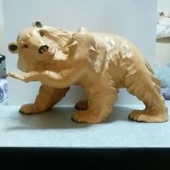 木彫りの白熊親子の置物のサムネイル