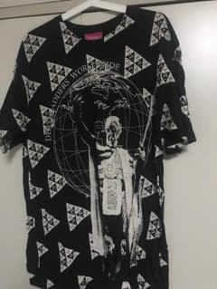 MISHKA 総柄Tシャツのサムネイル