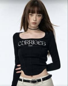 SHEIN クロップド丈Tシャツトップス 長袖 黒のサムネイル