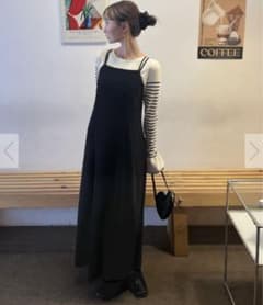 新品 titivate バックシャンキャミソールワンピース ブラック Sサイズのサムネイル