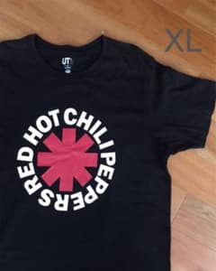 レッチリ　Ｔシャツ  ＸＬ　ユニクロ　UTのサムネイル