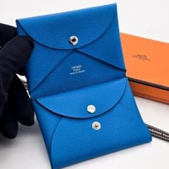 JILL エルメス U(2022) カルヴィデュオ A586 ブルー JILL様専用 エルメス U(2022) カルヴィデュオ A586 ブルー - メルカリ